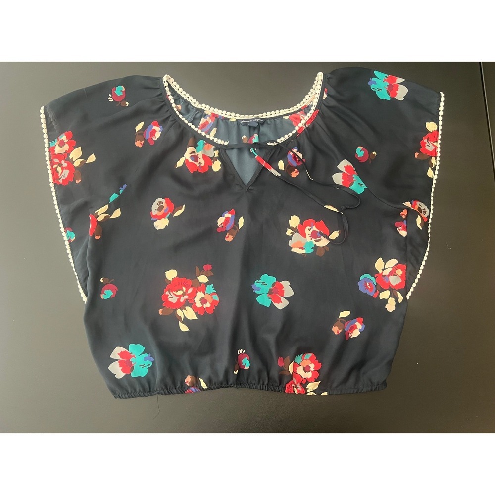 American Eagle Floral Blouse Navy Blue Crochet Lace Trim Medium (1053) - Picture 1 of 12